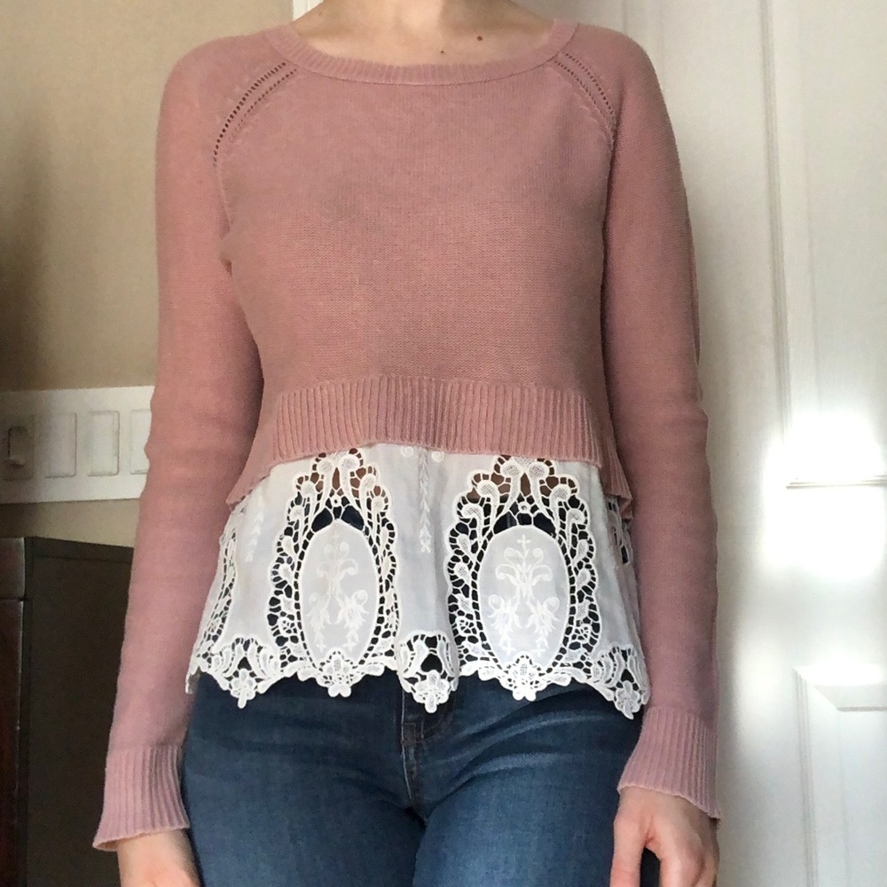 American Eagle Outfitters | Long Sleeve with Lace at the Bottom | Pink | Small